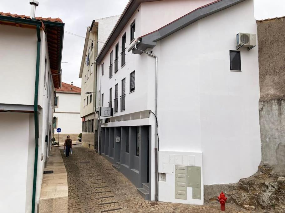 Casa Do Largo Apartment Braganca Exterior photo